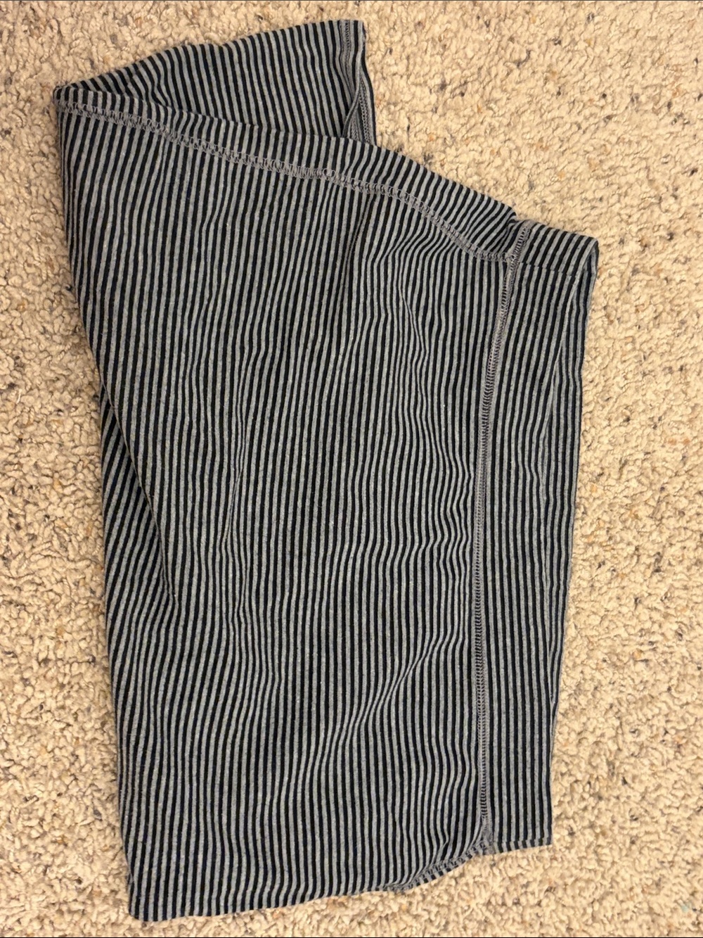 Black and gray skirt! (Midi-or- mini!) 🖤🩶